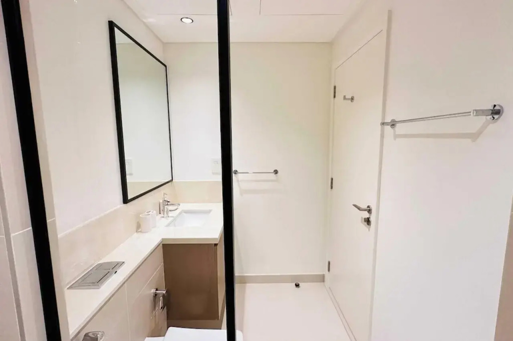 OYO 1349 Home Burj Crown Luxury 1Bed Apartment
