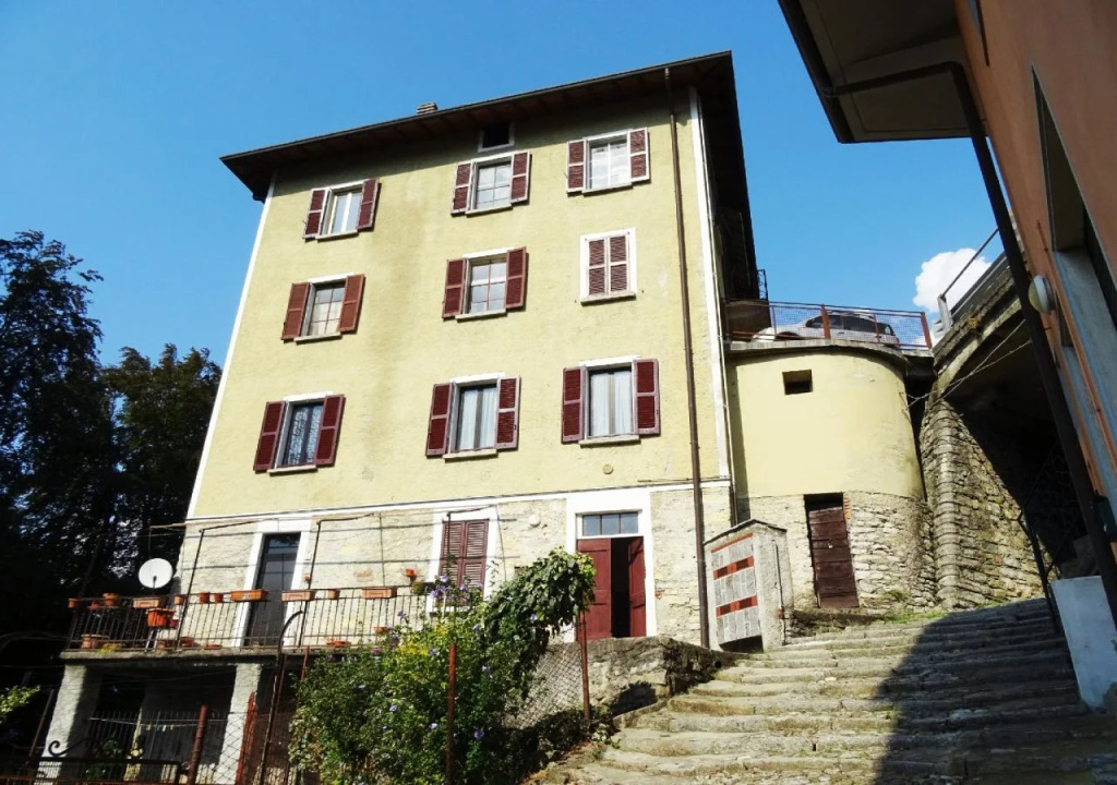 Le Finestre sul Lago