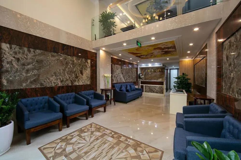 Golden Legend Palace Hotel & Travel