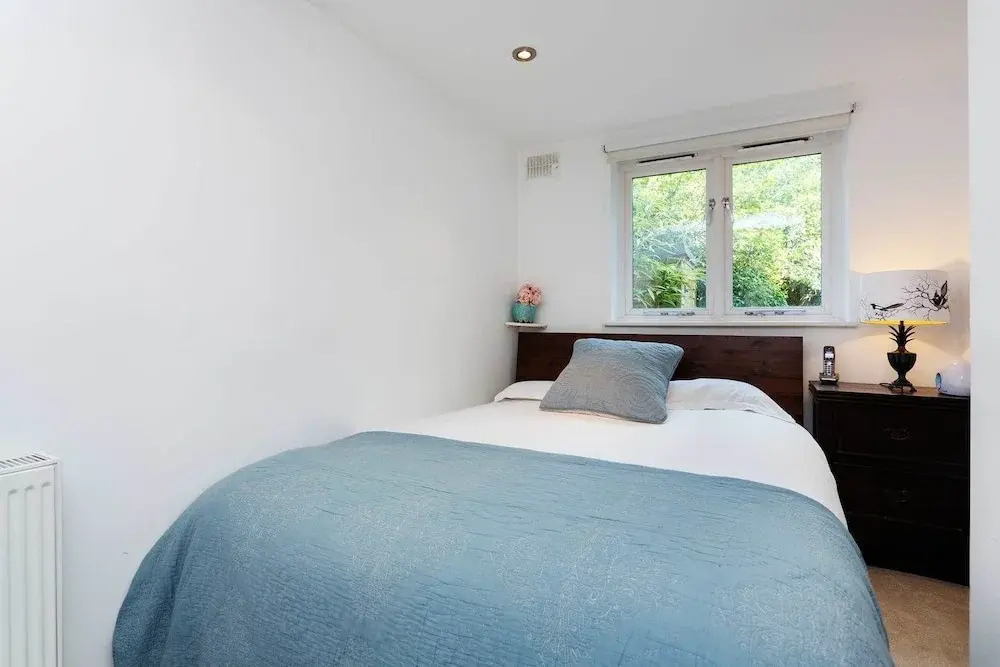 Stanlake Villas Garden Flat