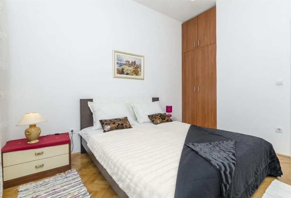 Apartment Zvone