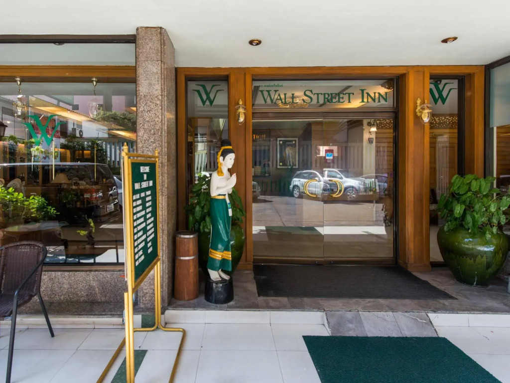 Wall Street Inn, Bangkok