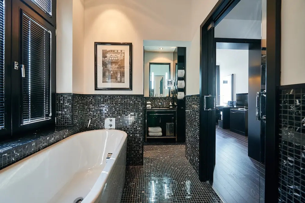Boutique Villa am Ruhrufer Retreat