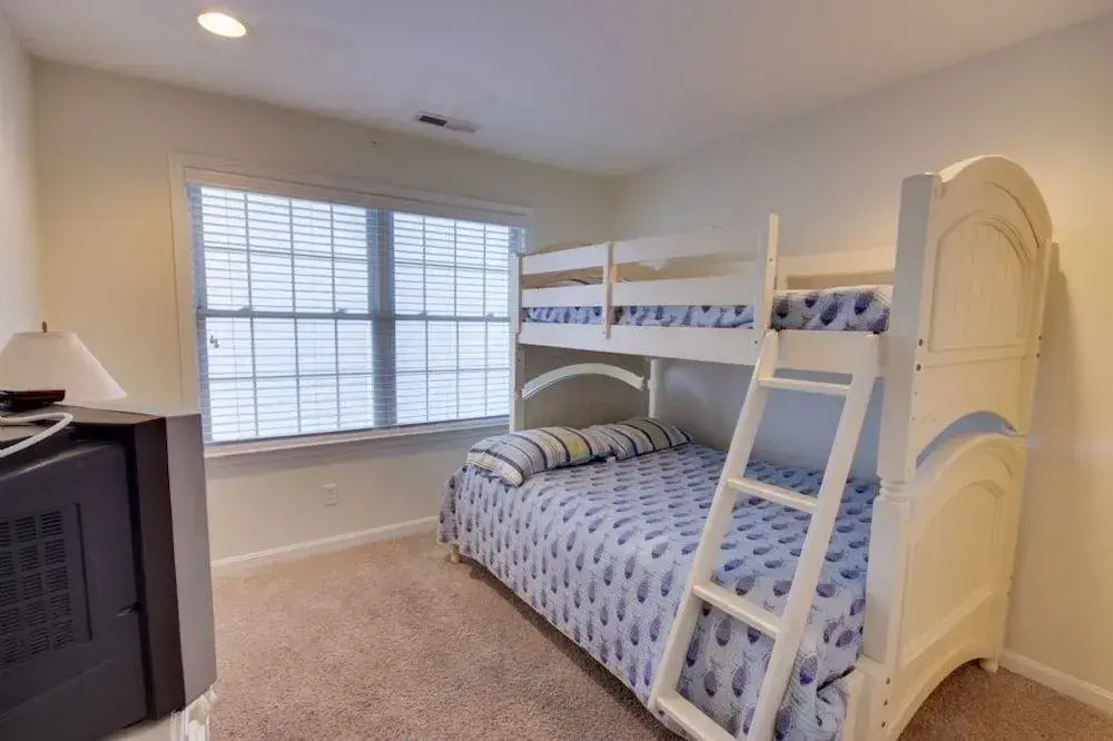 Boards Edge 101 - 4 Br Townhouse