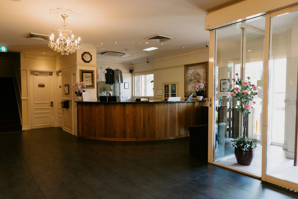 Redearth Boutique Hotel