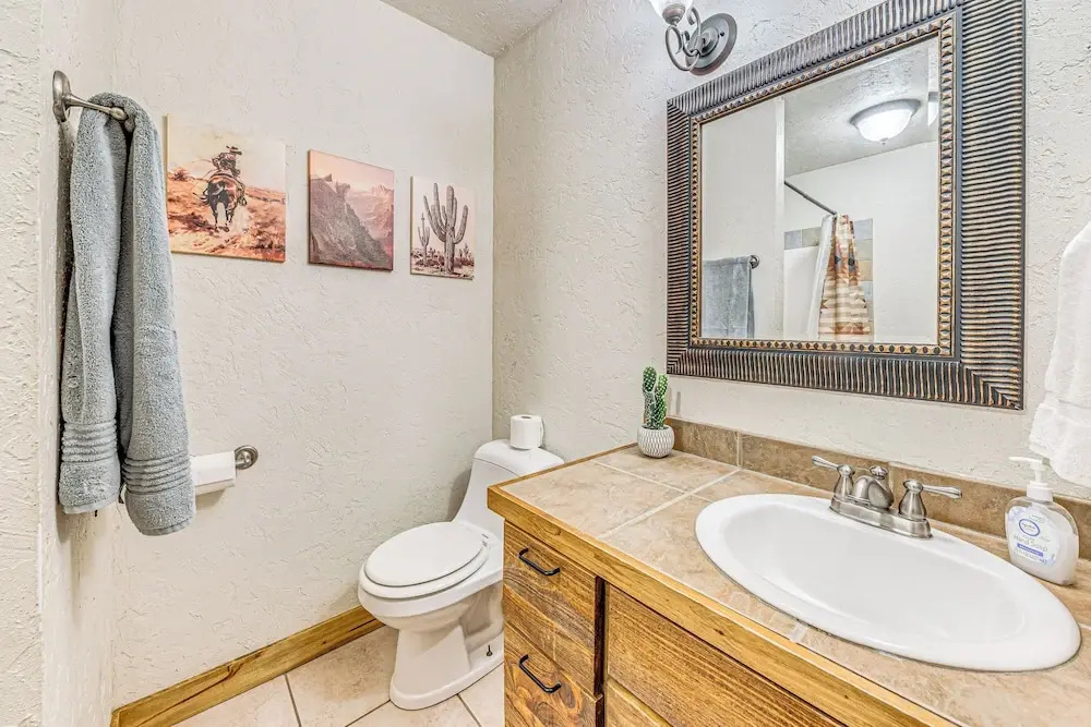 Hot Tub Haven w/ Game Room & Grill in Ruidoso!