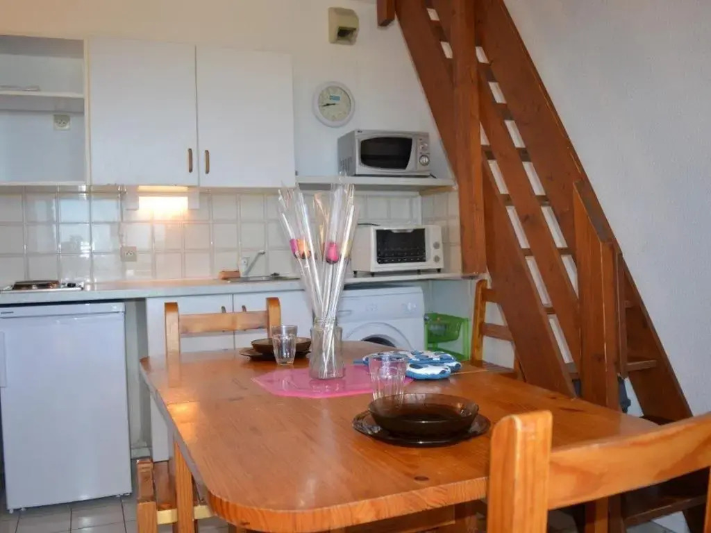 Appartement Saint-Cyprien, 2 pièces, 6 personnes - FR-1-225D-65