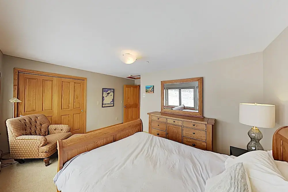 New Listing! Big Townhome W/ Garage & Hot Tub 3 Bedroom Condo