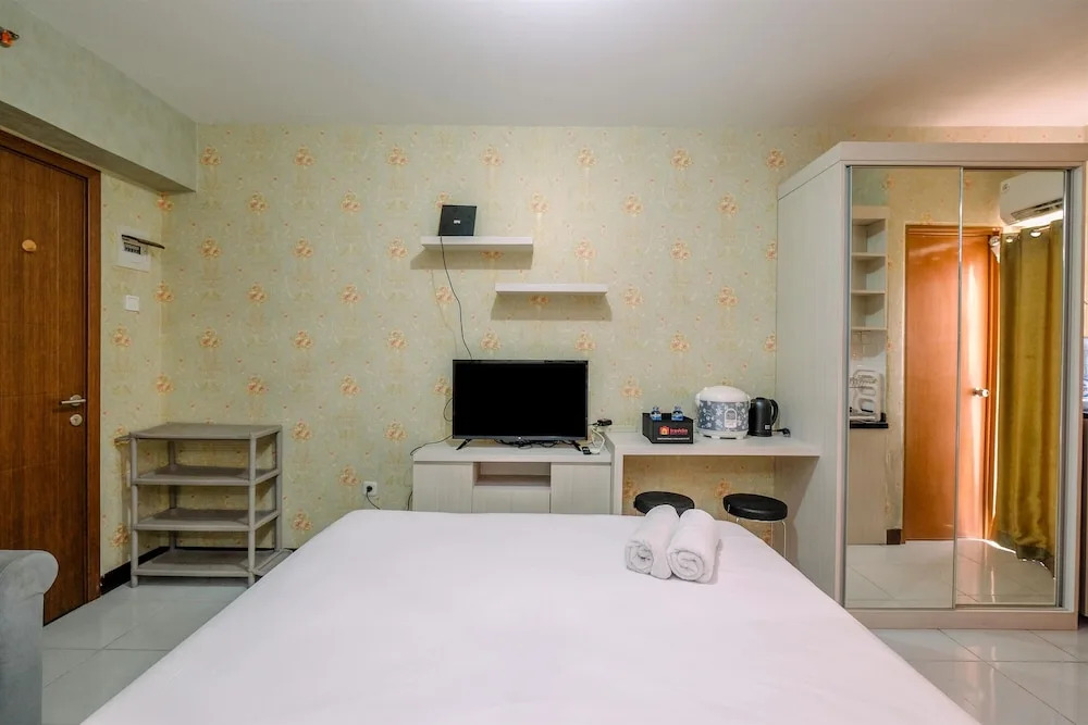 Relax and Homey Studio Room at Cinere Resort Apartment By Travelio