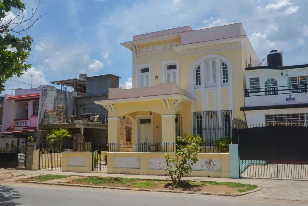 Villa Azurea 7 rooms Vedado