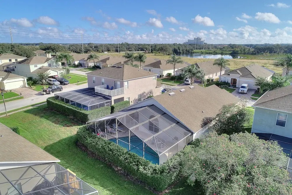 3 Bed Private Rear Games Room Gated Community