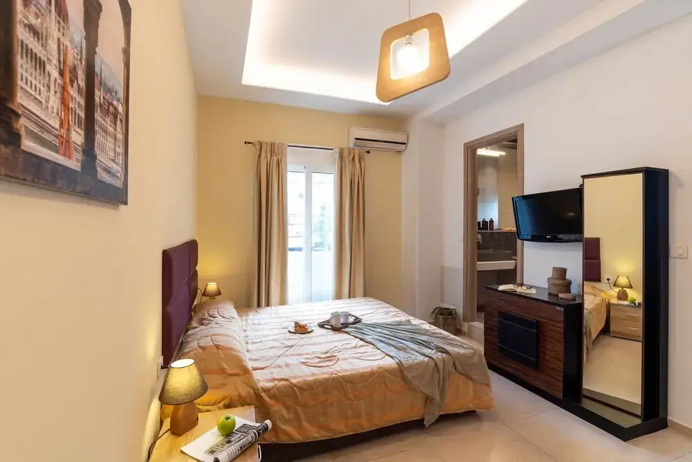 Four Season Apartment