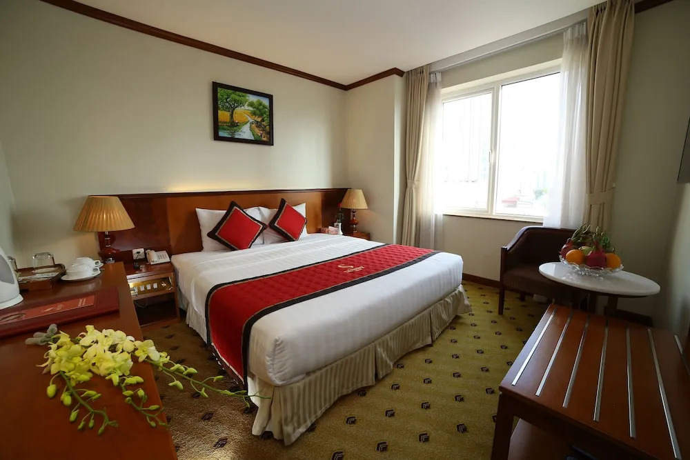 Sunny Hotel