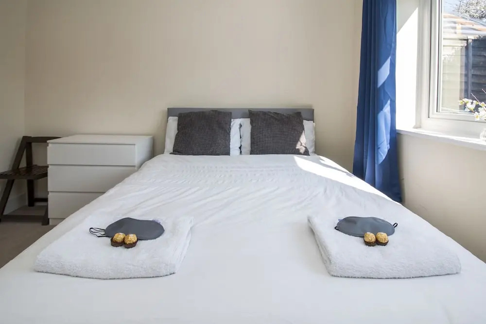 Elegant Rooms in a Quiet Location