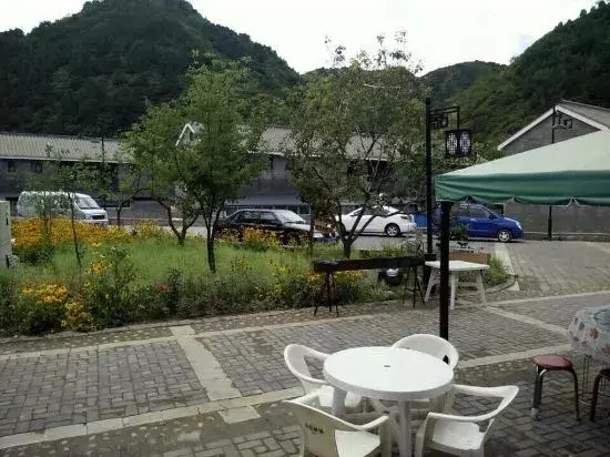 Xianyaju Hostel