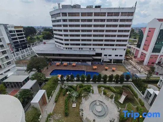 The Stallionz Signature Suites by IWH Suites