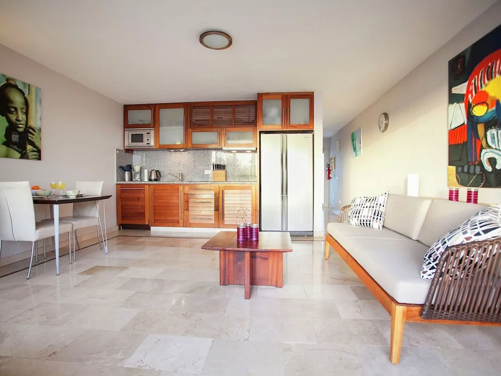 Spacious Apartment in Kralendijk With Swimming Pool