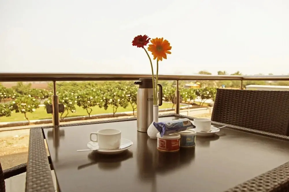 Saburi Service Apartments