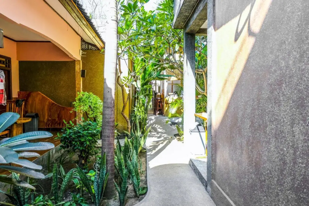Aura Bungalow
