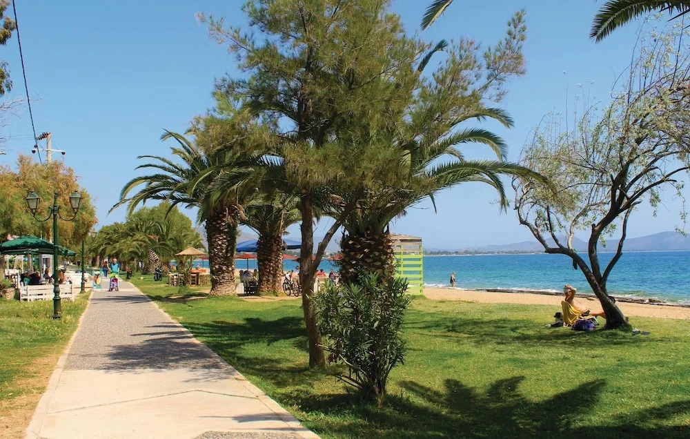 3 Bedroom Awesome Home In Nea Makri