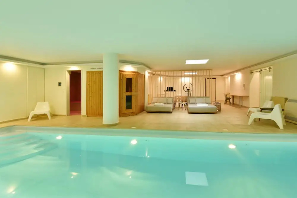 Aqua Villa
