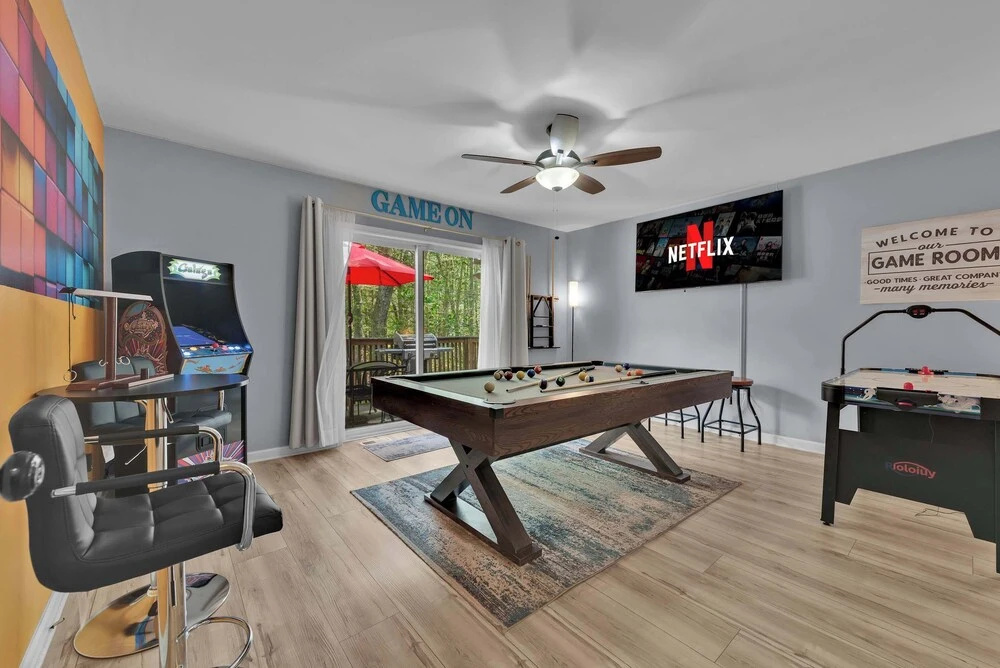 Hot Tub Game Room Firepit Arrowhead Family