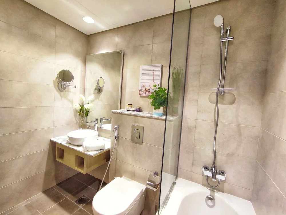 Whitesage - Deluxe Apartment With Unobstructed Sea Views