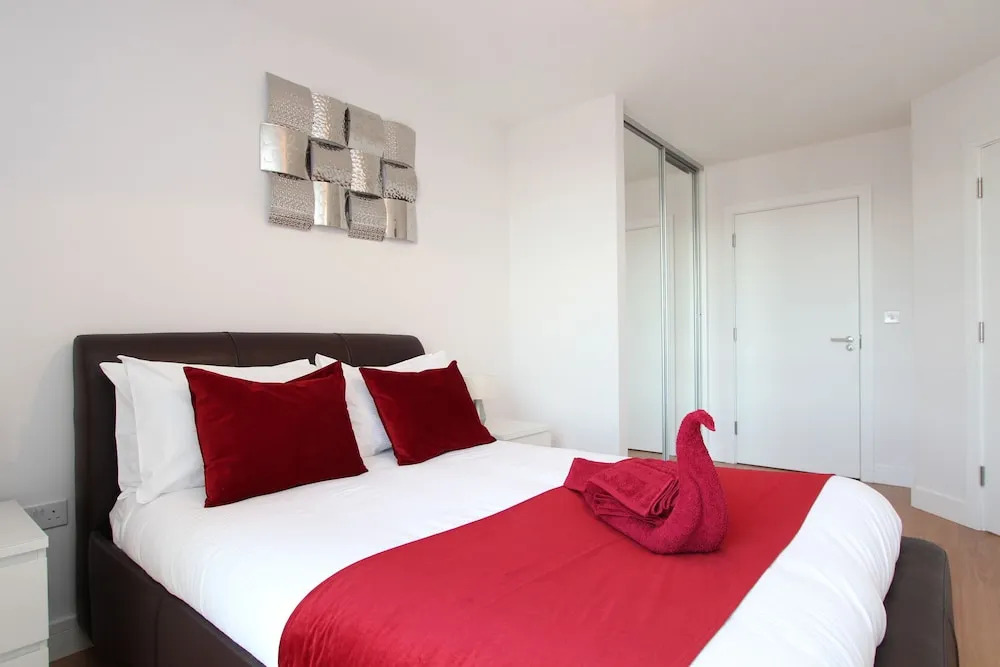 Skylark House Luxury Service Apartments