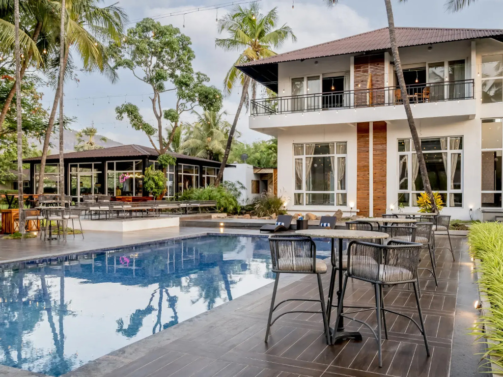 Silver Oak Tropical Resort, By Bay Hotels