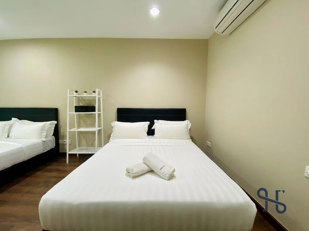 Homesuite Home at Riverson Soho