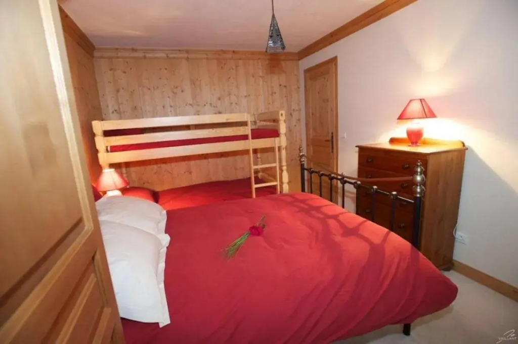 Luxury Family Ski Chalet - Jacuzzi BBQ - Near Lake Golf - Multipass access 60 Summer activities - Sleep 10