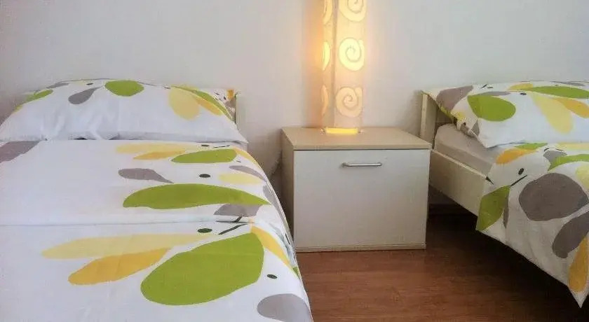 Apartments Parać