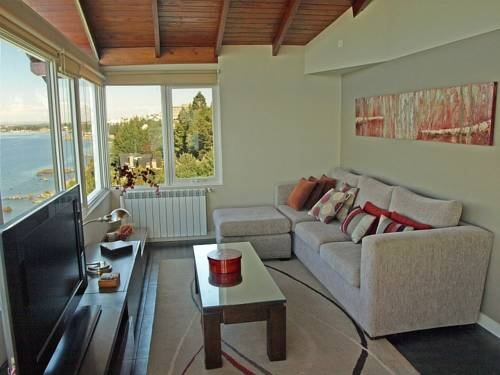 Lake View Apartment