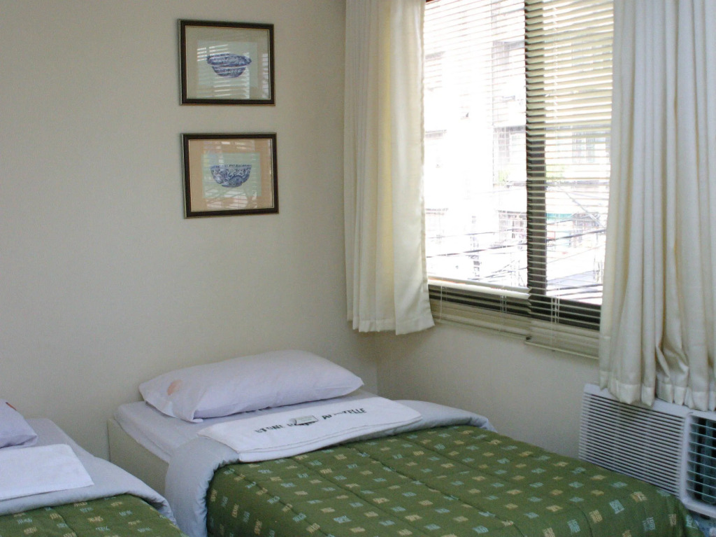 Stone House Hotel Mabini
