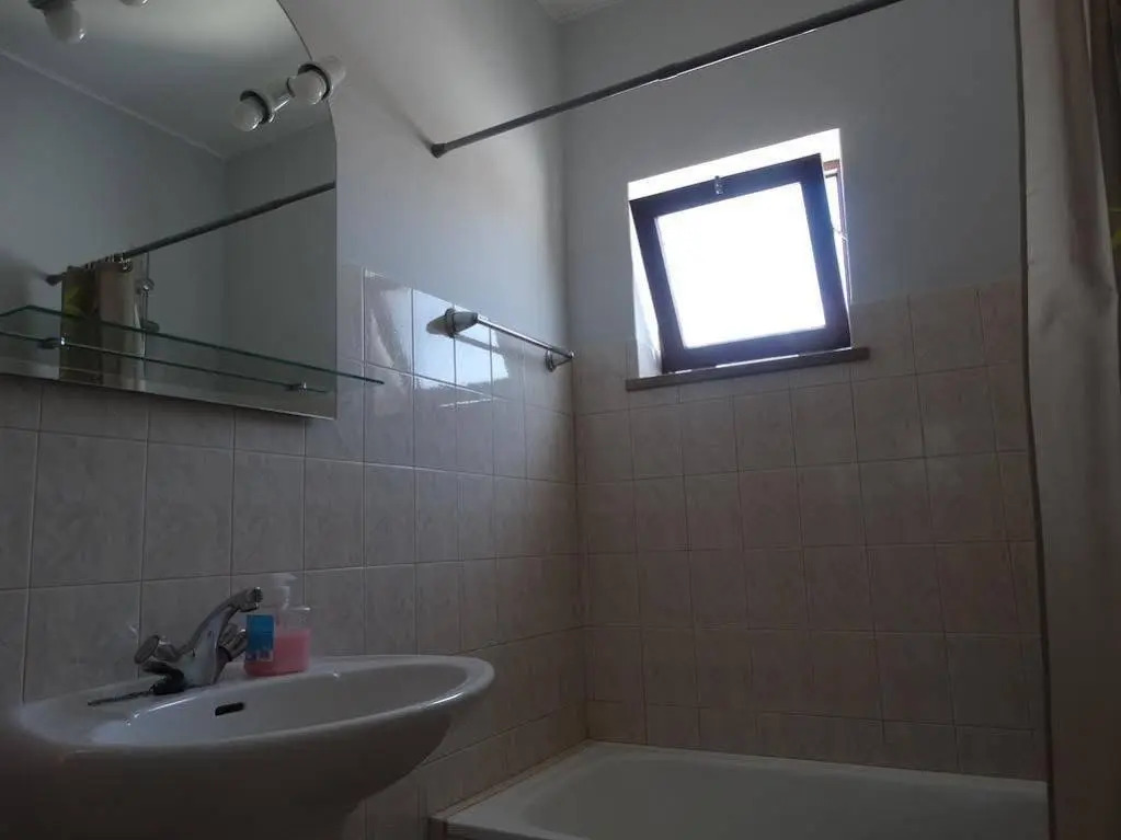 Oliveira House
