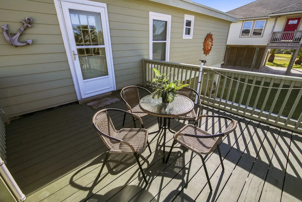 Jolly Roger 3 Bedroom Home