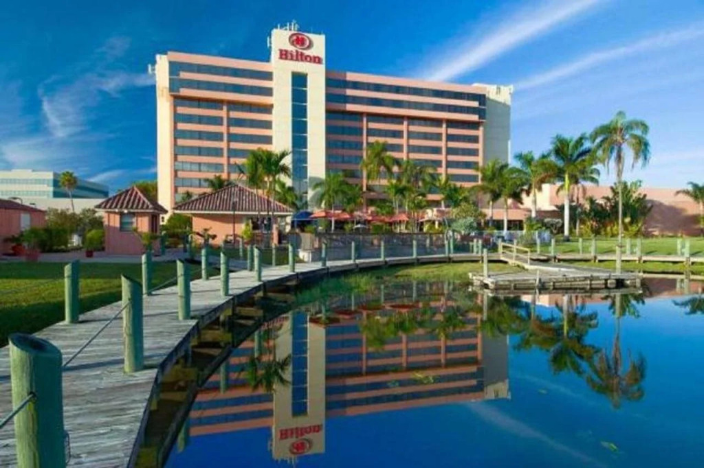 Hilton Palm Beach PBI