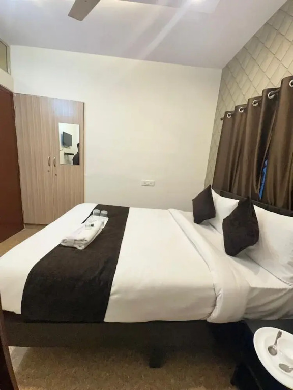 Hotel Golden Inn