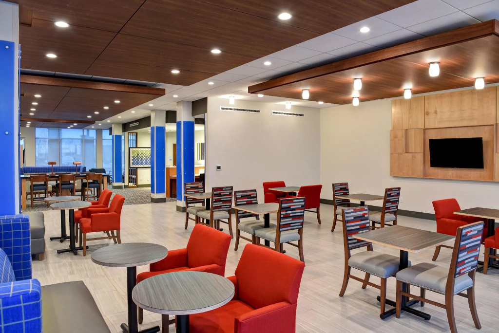 Holiday Inn Express & Suites - Ottawa by IHG