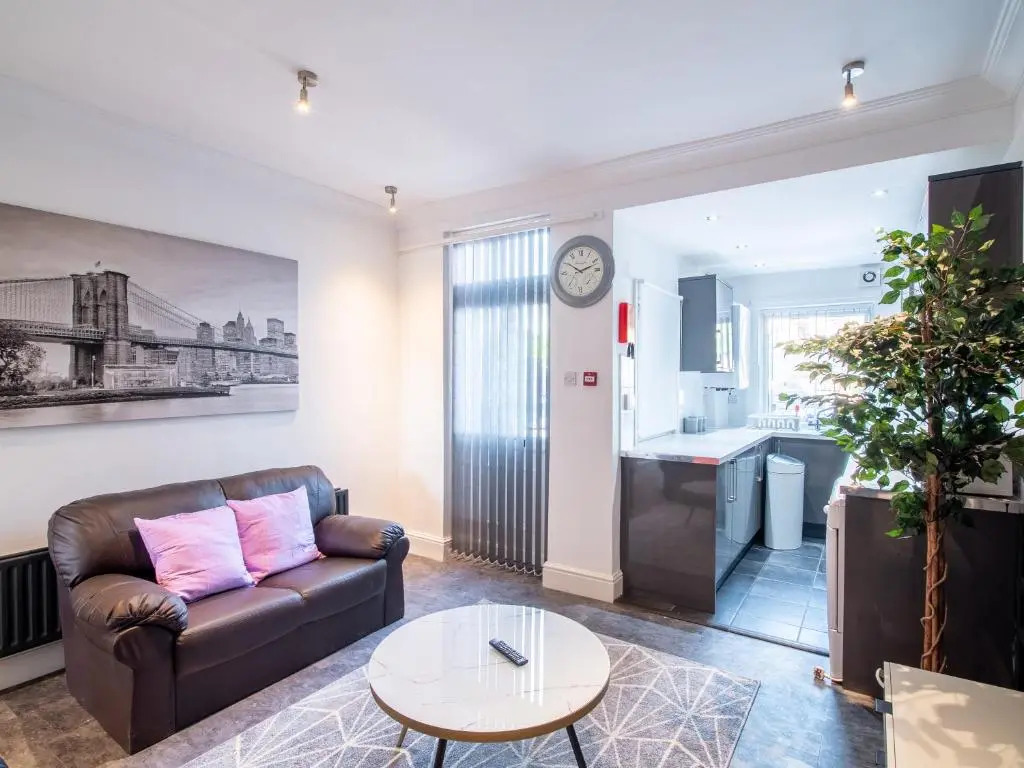 Sheffield City Homes - 4 ensuite bedrooms
