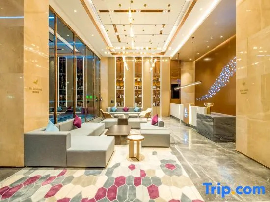 Lavande Hotel Huidong High-Speed Railway Station Shengli Square Store