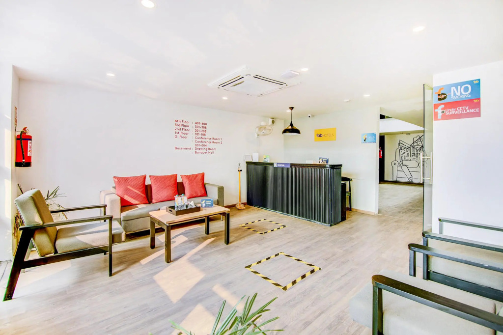 FabHotel J