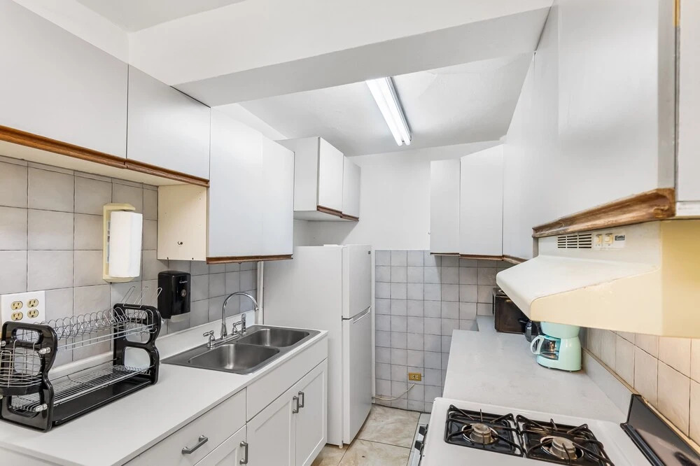 Yours For The Asking- Cozy, Caribbean, Condo 2 Bedroom Condo by RedAwning