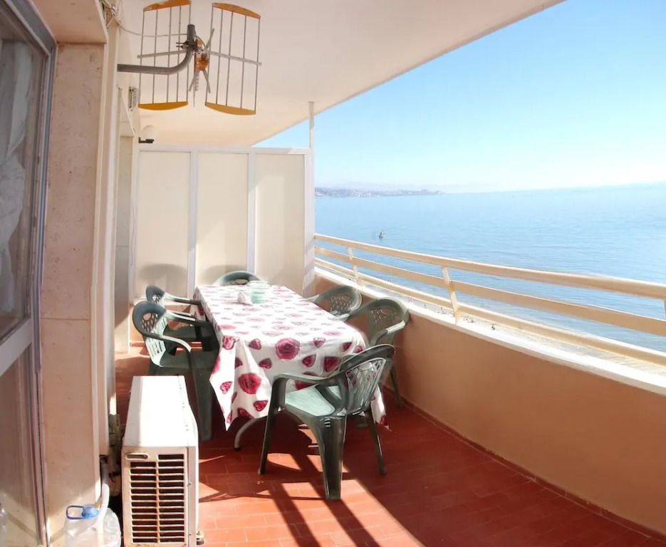Apartment With one Bedroom in Fuengirola, With Wonderful sea View, Pool Access, Balcony - 10 m From the Beach