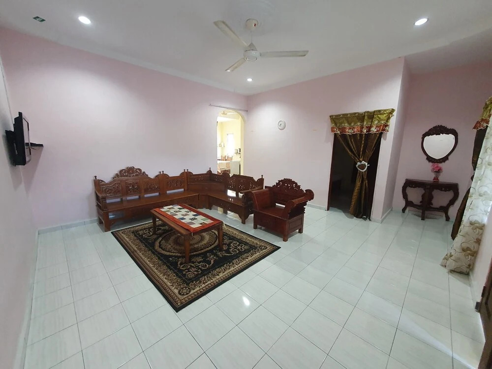Oyo 90304 Persada Hasra Homestay