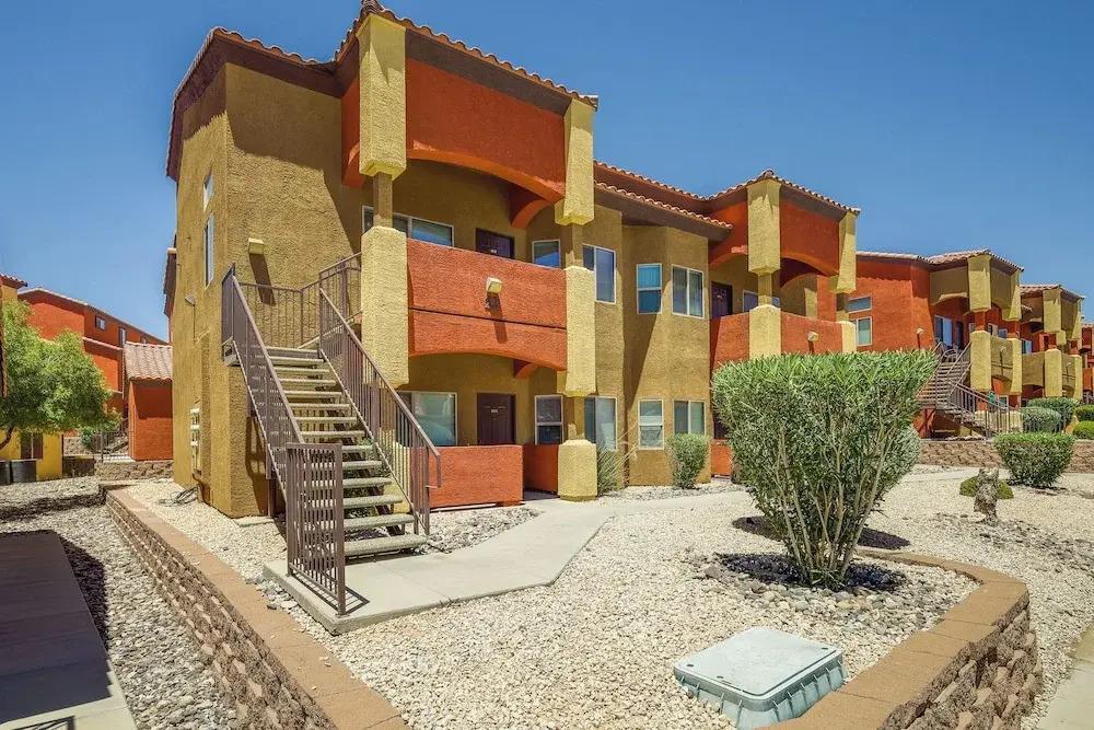 Mesquite Condo w/ Community Pool & Hot Tub!