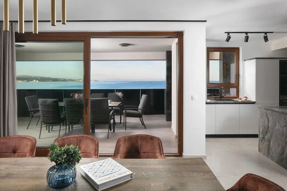 Malibu Imperial Seafront Apartments
