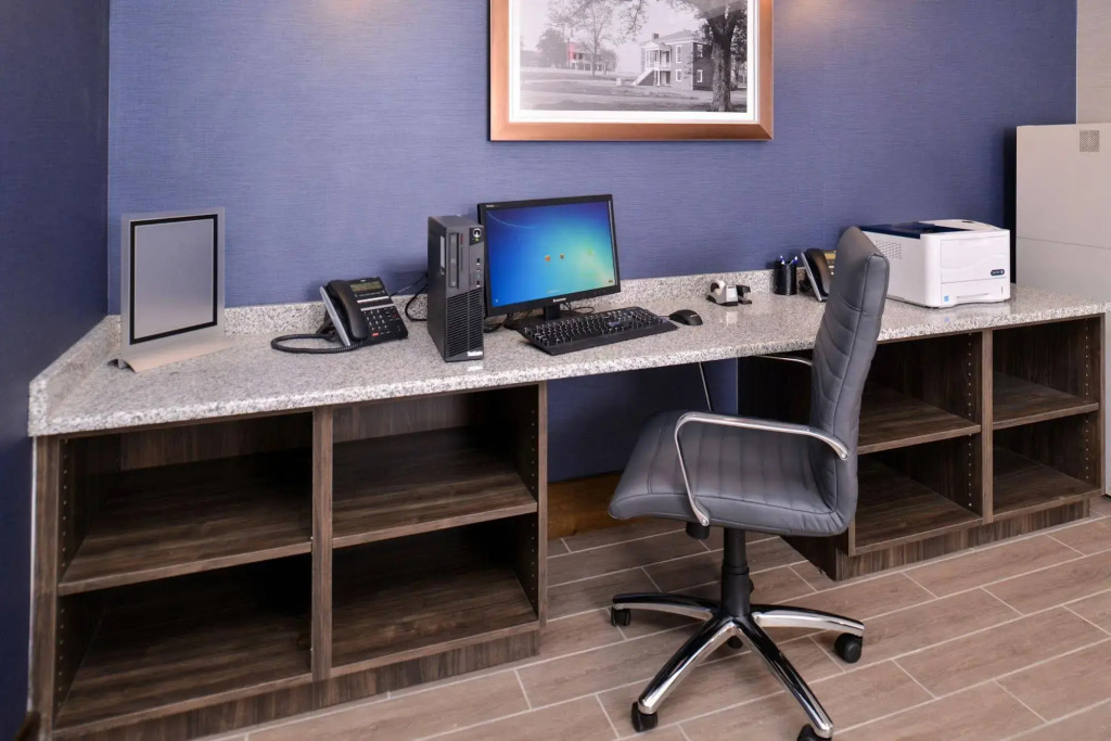 Appomattox Inn and Suites