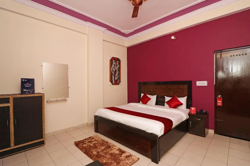 OYO 12123 Hotel Sweet Dreams