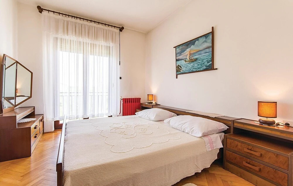 Amazing Home in Marcana With Wifi and 6 Bedrooms